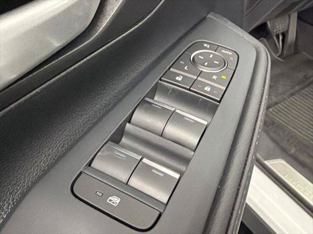 Certified 2026 Toyota Grand Highlander FWD image 20