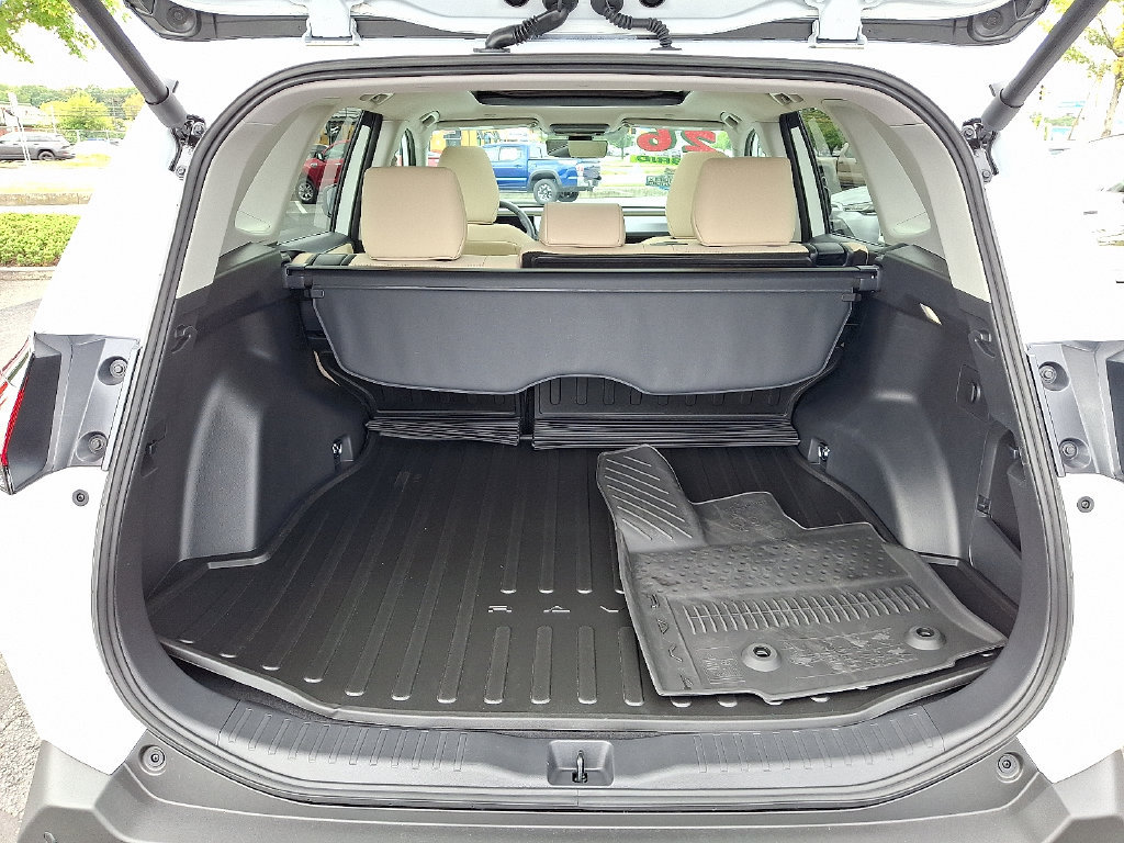 Used 2026 Toyota RAV4 XLE Premium w/ Panoramic Sun Roof Package AWD/4WD image 29