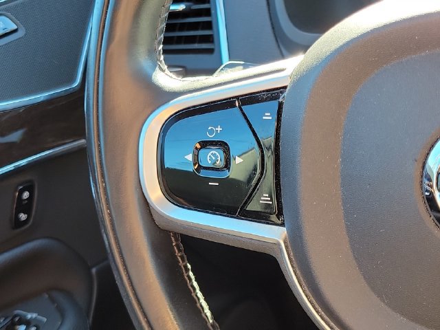 Used 2018 Volvo XC90 T5 Momentum w/ Convenience Package AWD/4WD image 12