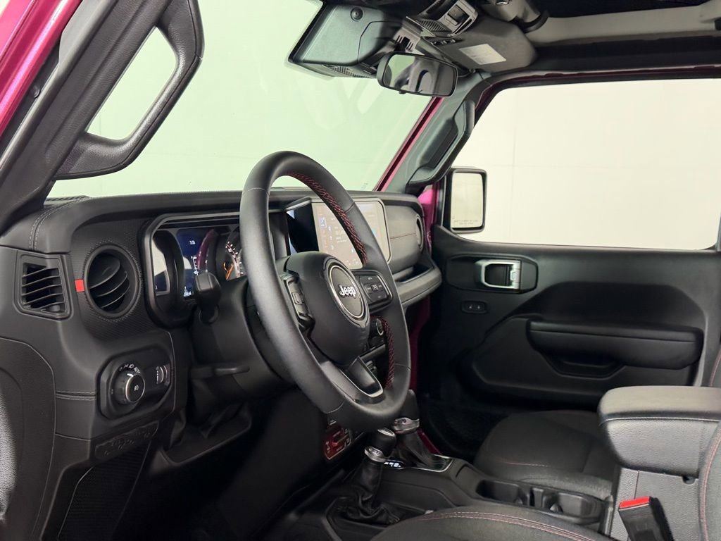 Used 2024 Jeep Wrangler Unlimited Rubicon image 25