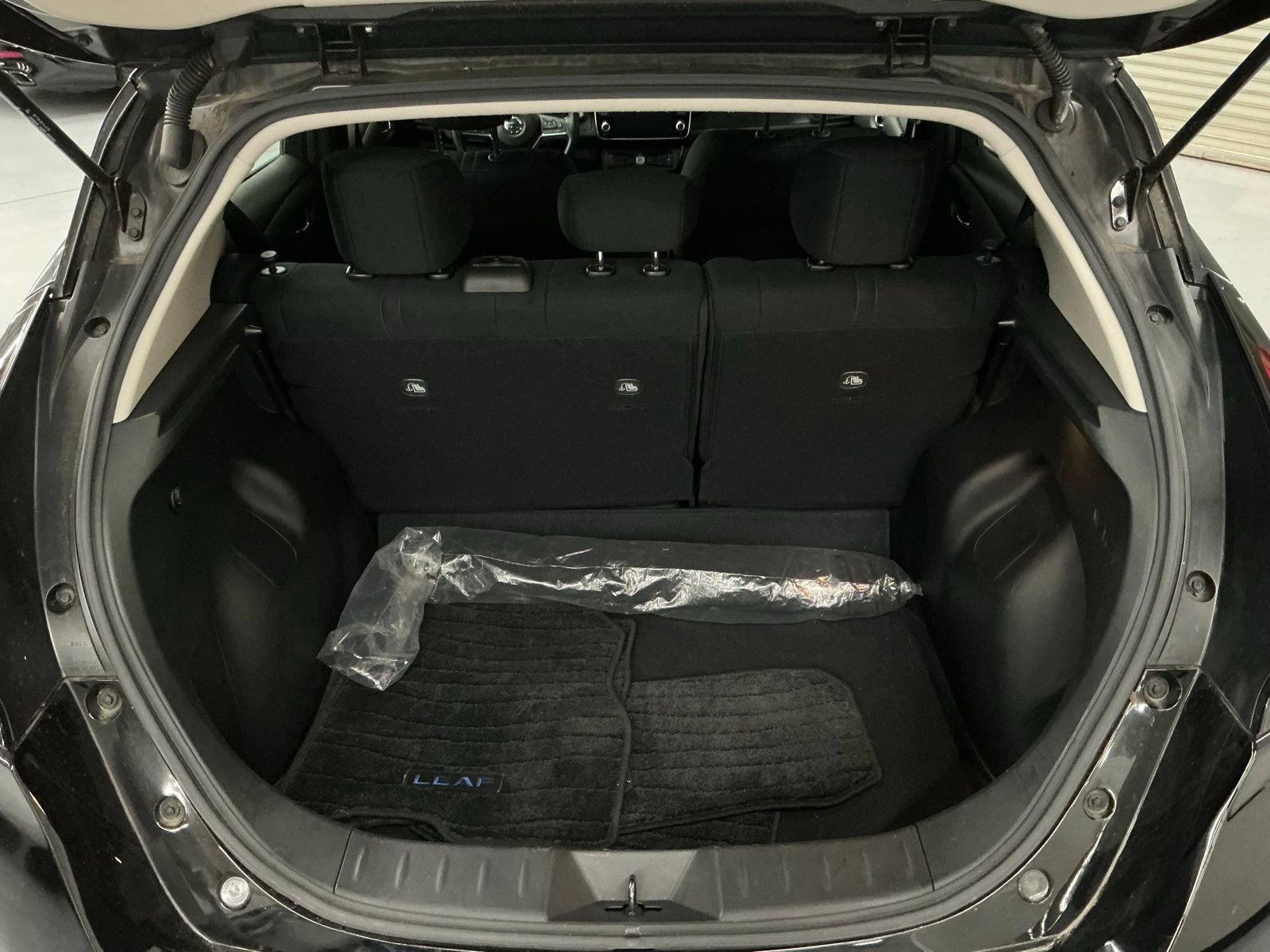 Used 2022 Nissan Leaf SV Plus image 16