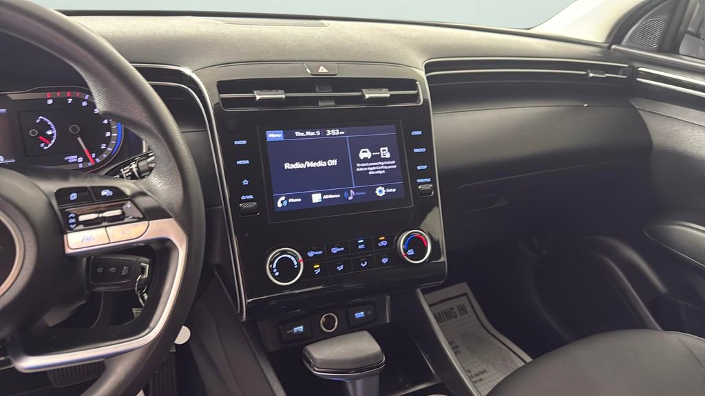 Used 2022 Hyundai Tucson SE image 15