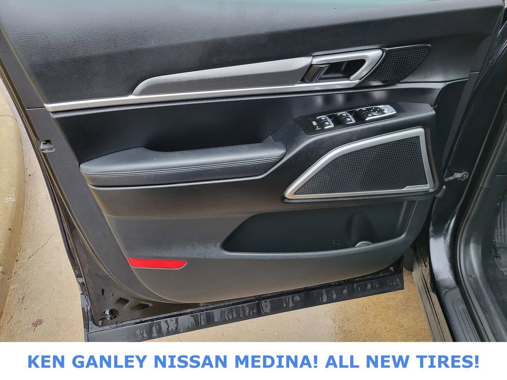 Used 2021 Kia Telluride LX image 37