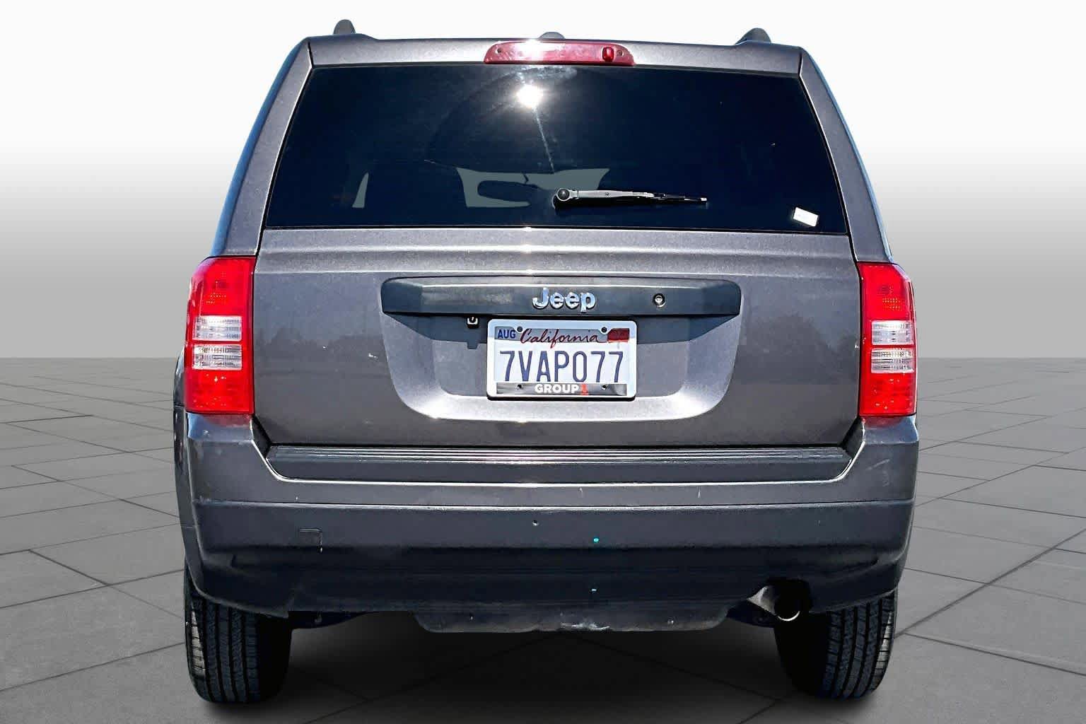 Used 2016 Jeep Patriot Sport FWD image 4