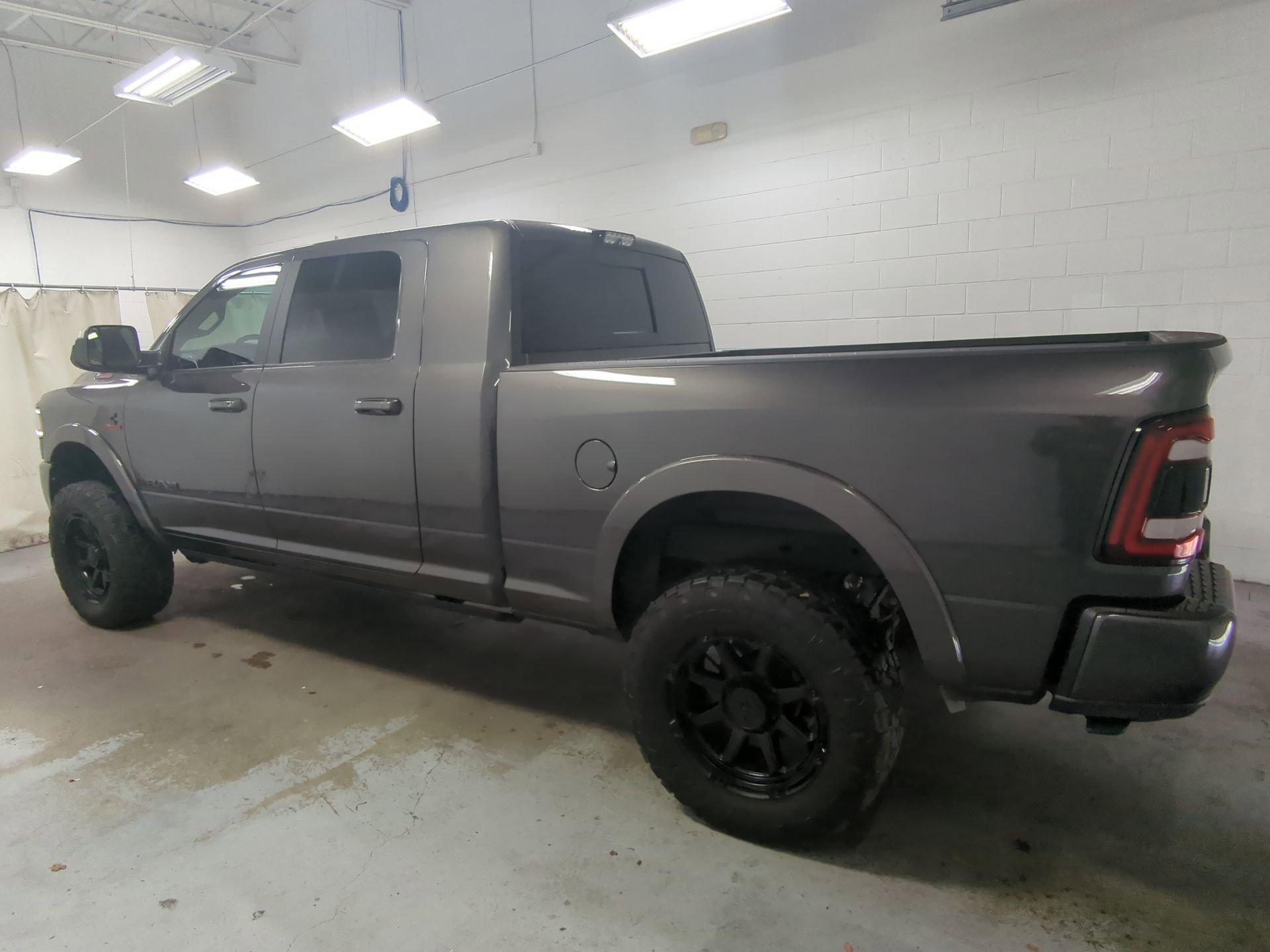 Used 2021 RAM 2500 Laramie image 9