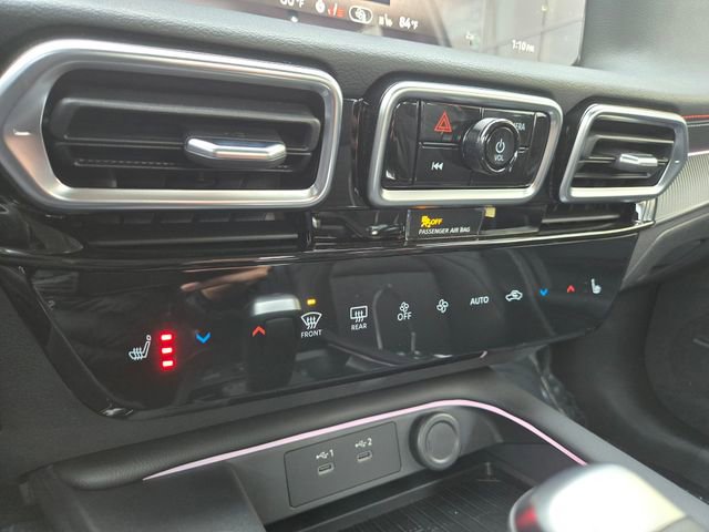 New 2026 Nissan Sentra SR w/ SR Premium Package FWD image 19