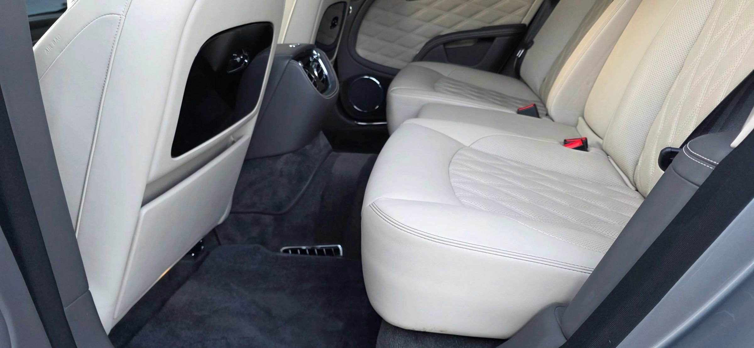 Used 2020 Bentley Mulsanne image 24