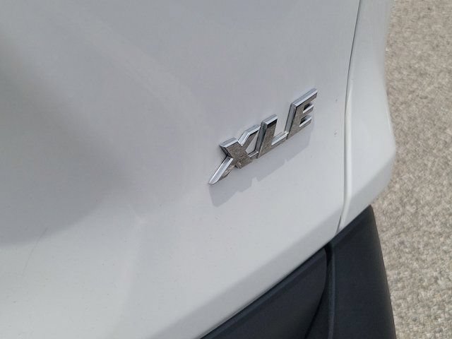 Used 2024 Toyota RAV4 XLE FWD image 14