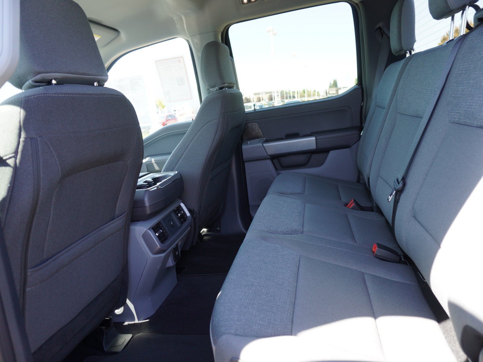 Used 2025 Ford F150 Lightning XLT AWD/4WD image 15