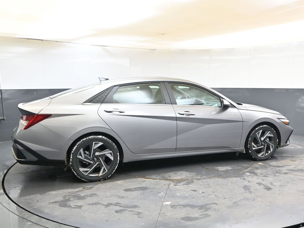 New 2026 Hyundai Elantra Limited image 6