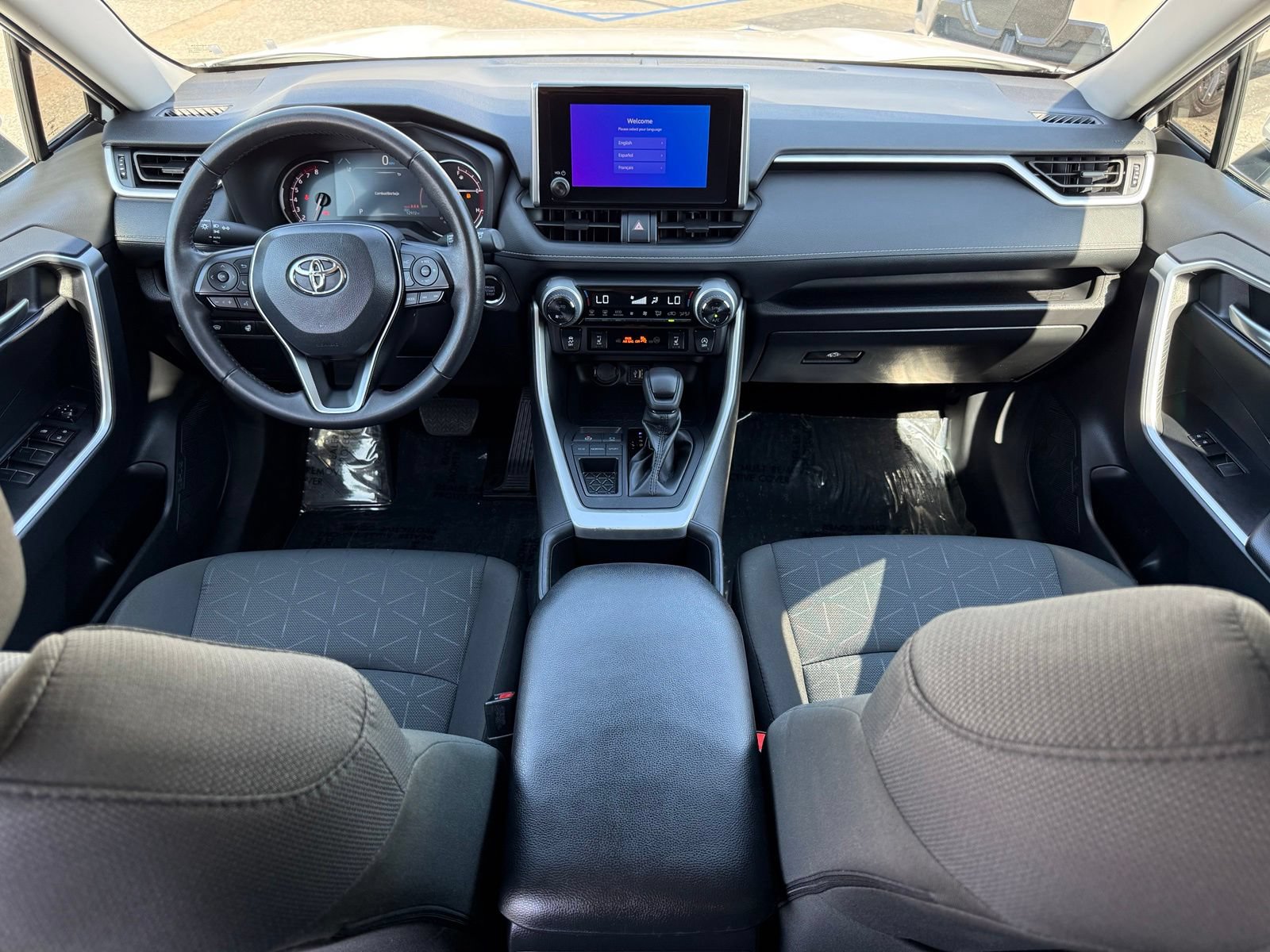 Used 2024 Toyota RAV4 XLE w/ Convenience Package FWD image 31