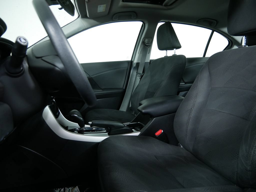 Used 2016 Honda Accord EX image 15