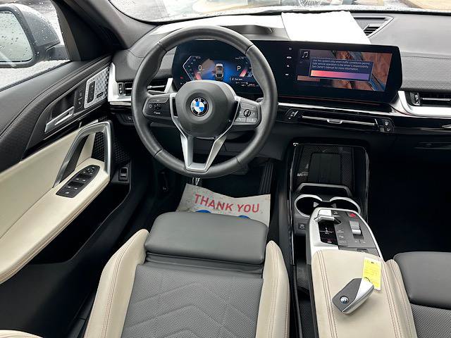 Used 2025 BMW X2 xDrive28i AWD/4WD image 21