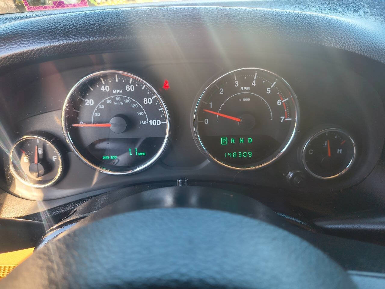 Used 2011 Jeep Wrangler Unlimited Sahara w/ Dual Top Group AWD/4WD image 27