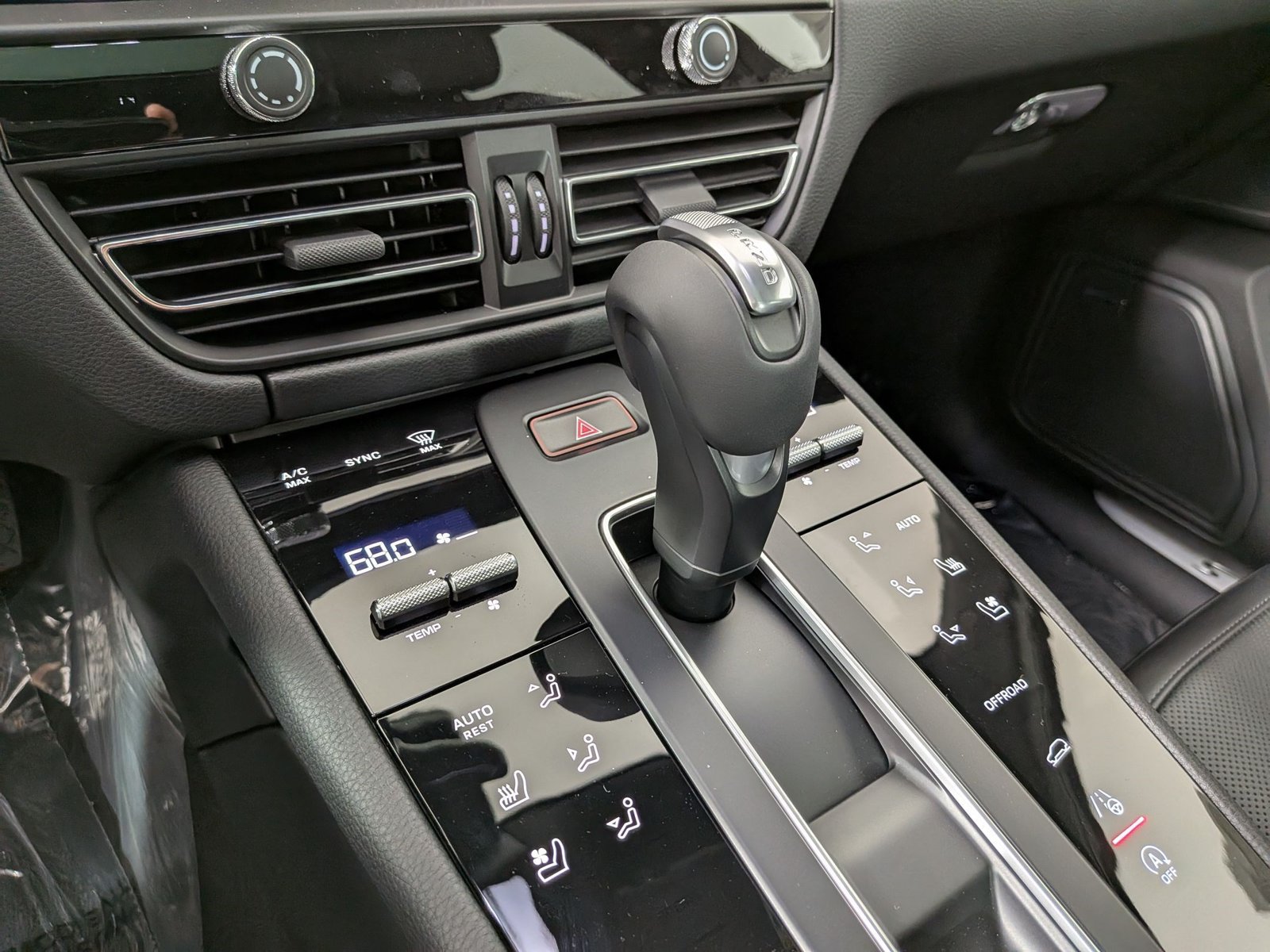 New 2026 Porsche Macan S AWD/4WD image 22