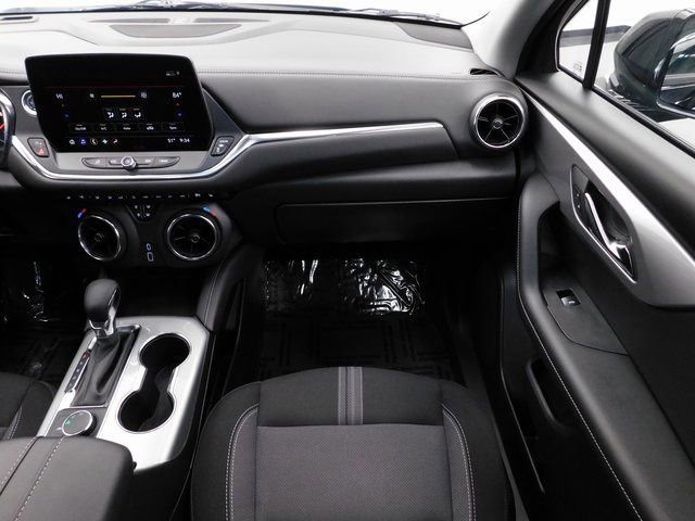 Used 2025 Chevrolet Blazer LT image 37