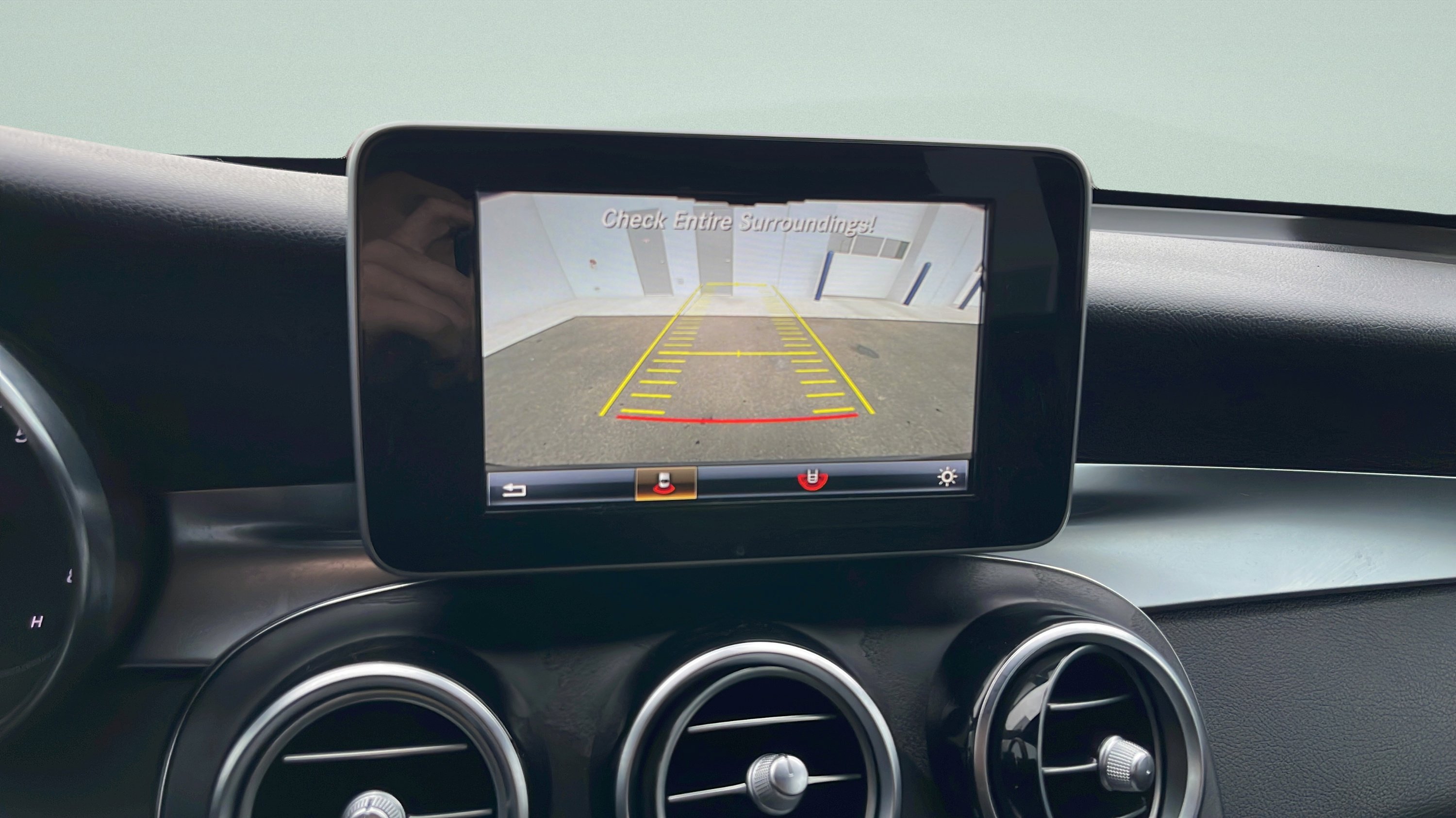 Used 2018 Mercedes-Benz GLC 300 4MATIC image 31