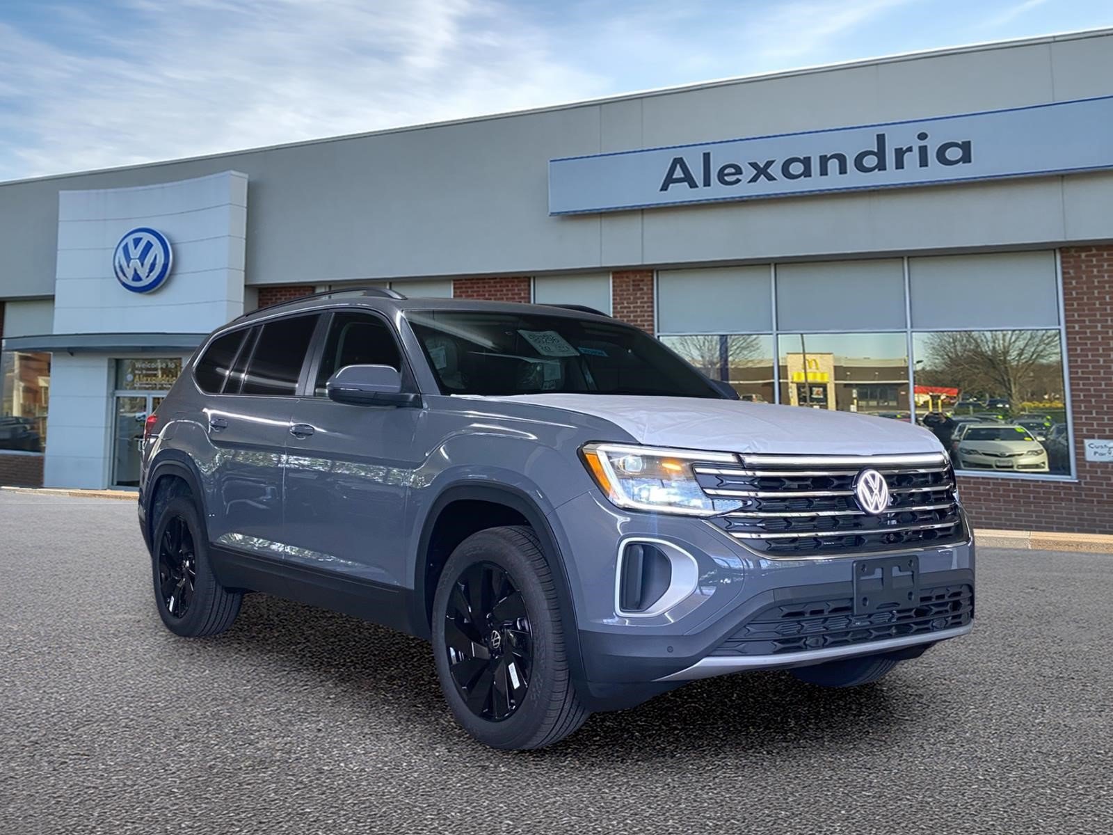 New 2026 Volkswagen Atlas SE AWD/4WD image 1