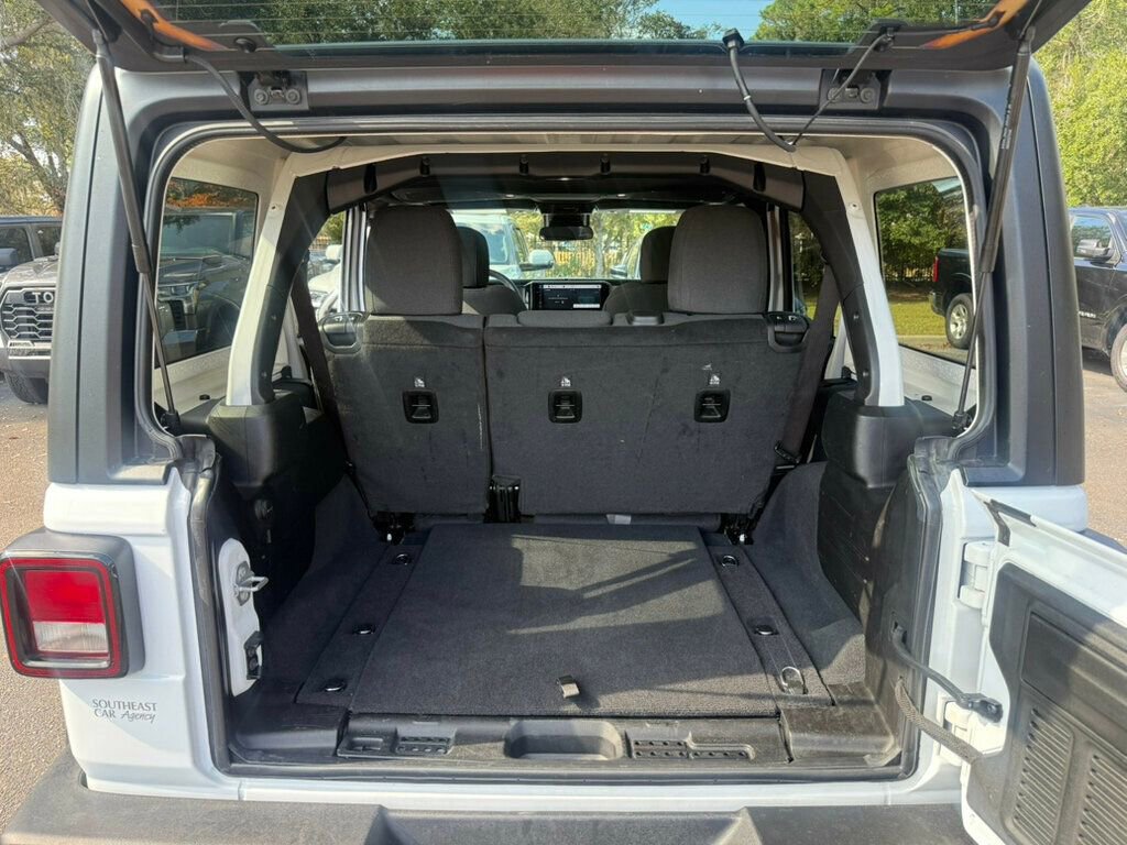 Used 2025 Jeep Wrangler Unlimited Sport image 8
