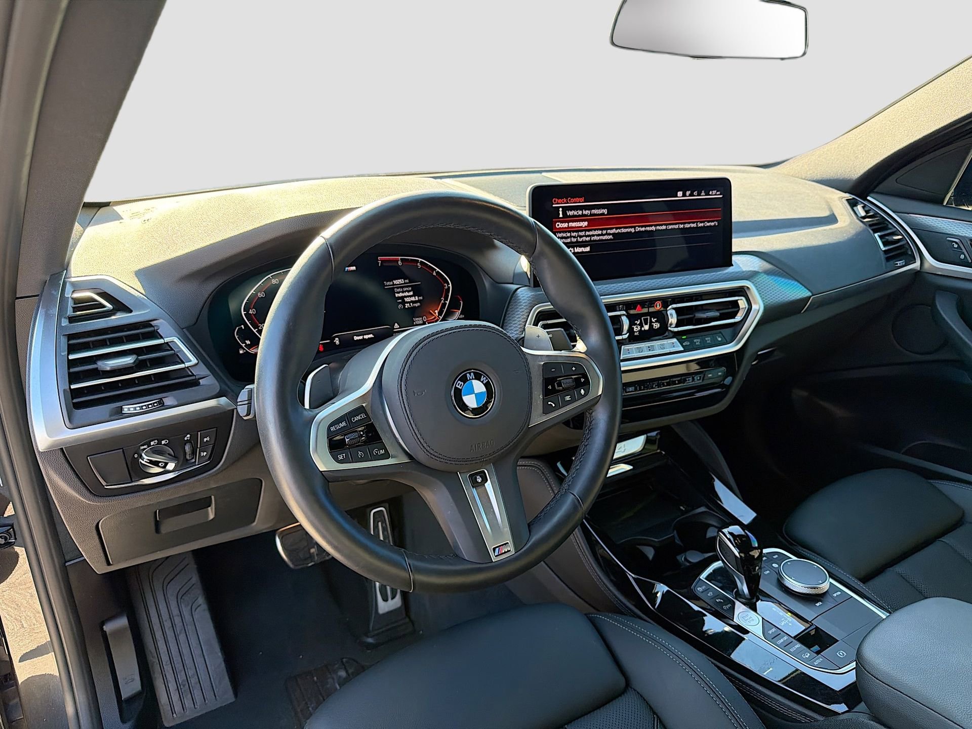Certified 2025 BMW X4 xDrive30i image 27