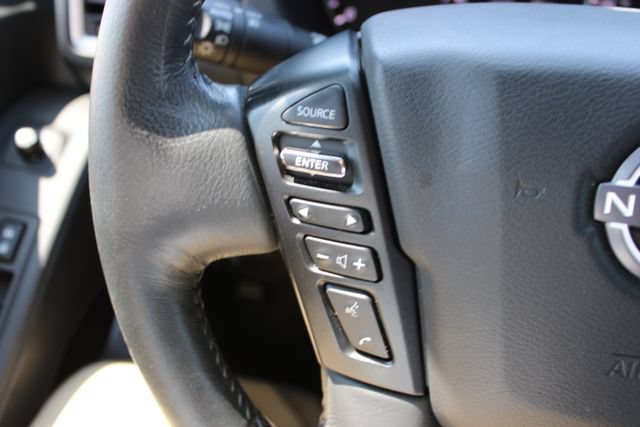 Used 2024 Nissan Frontier SL AWD/4WD image 19