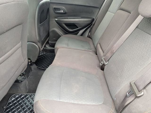 Used 2020 Chevrolet Trax LS w/ Tint and Cruise Package image 23