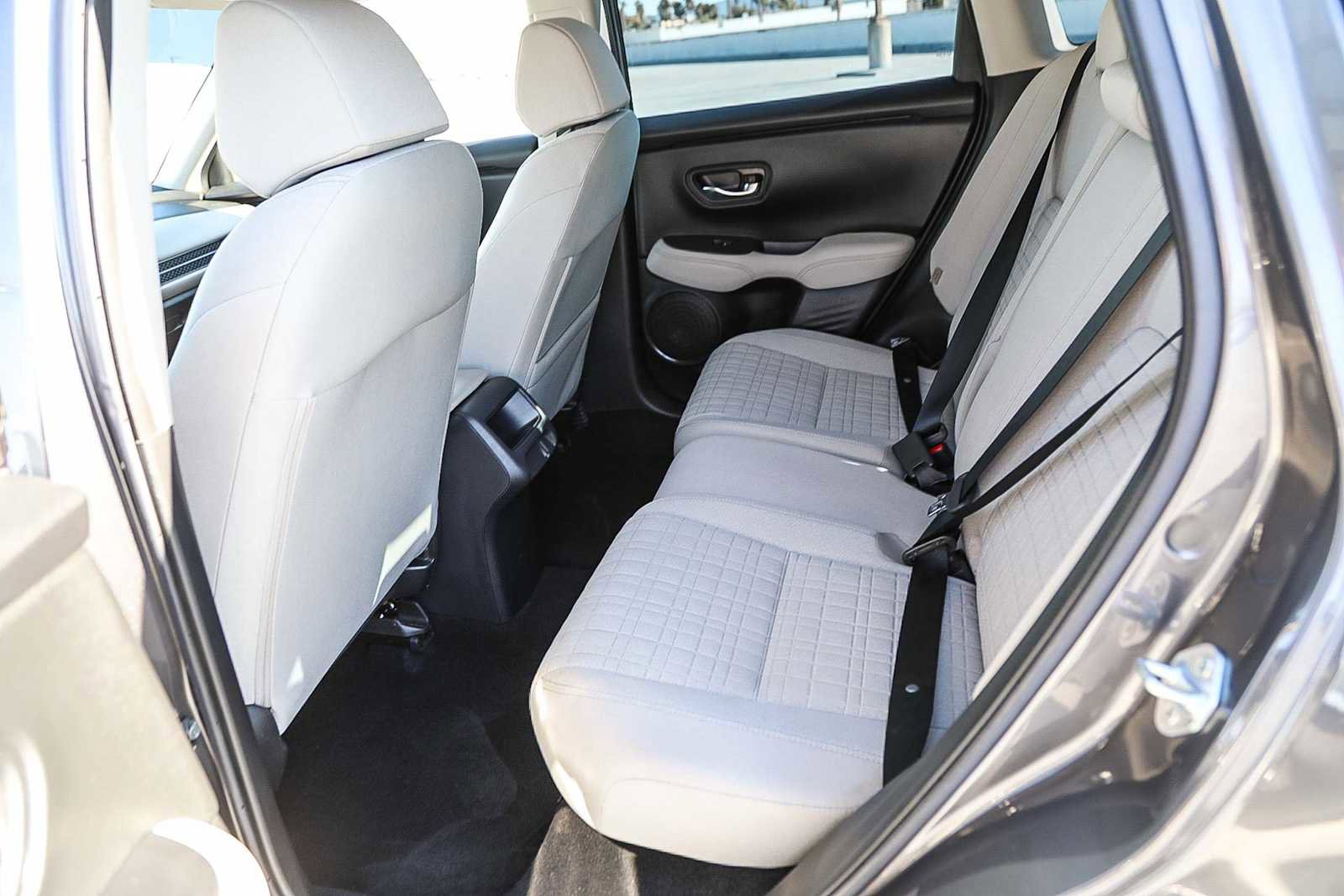 Used 2023 Honda HR-V LX image 17