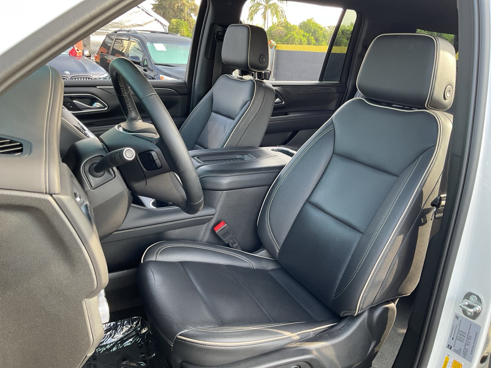 Used 2024 GMC Yukon XL SLT AWD/4WD image 18