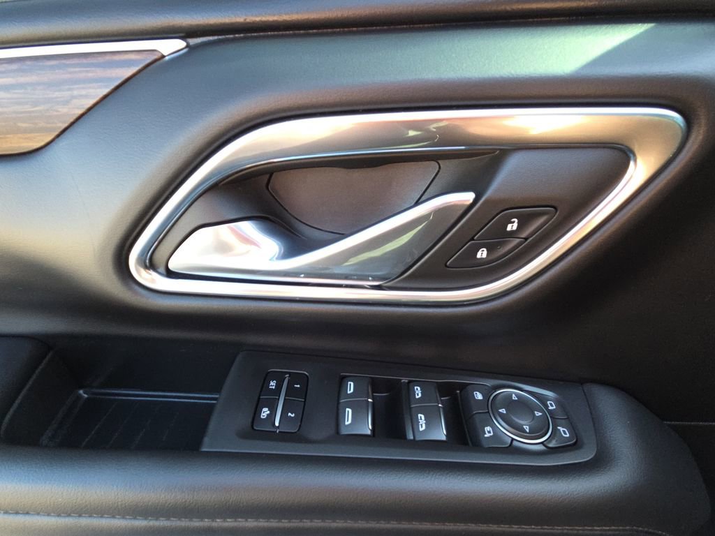 Used 2023 Chevrolet Tahoe High Country image 13