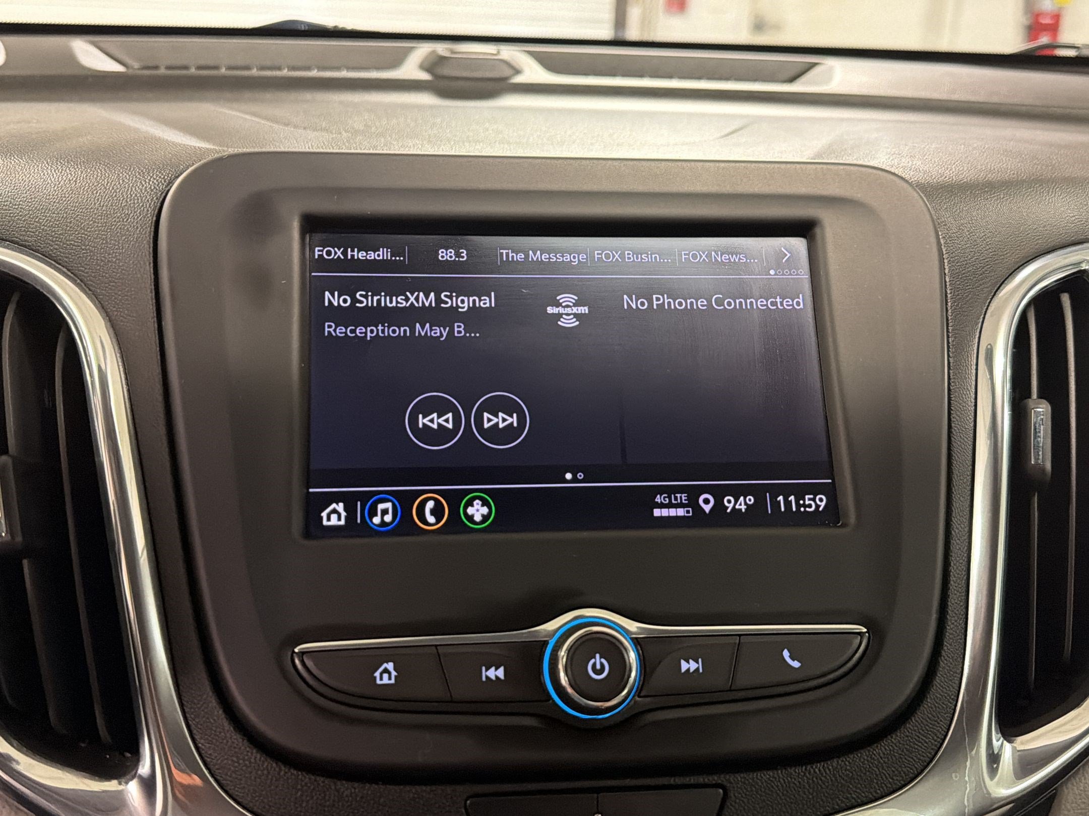 Used 2023 Chevrolet Equinox LS FWD image 27