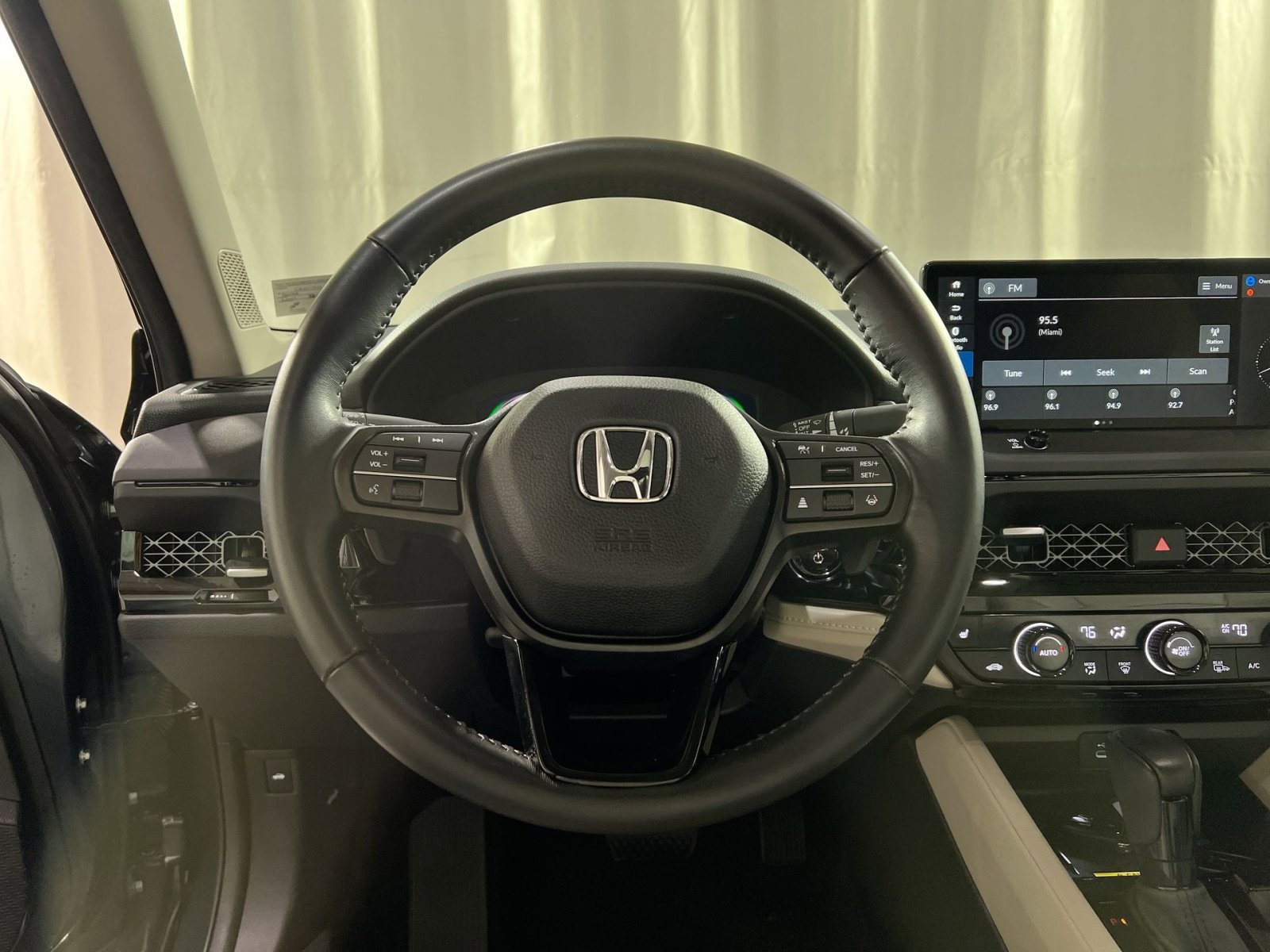 Used 2025 Honda Accord EX-L image 22