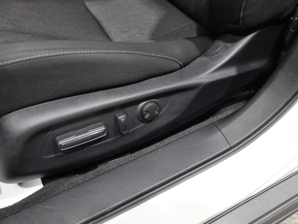 Used 2024 Honda Accord EX image 12