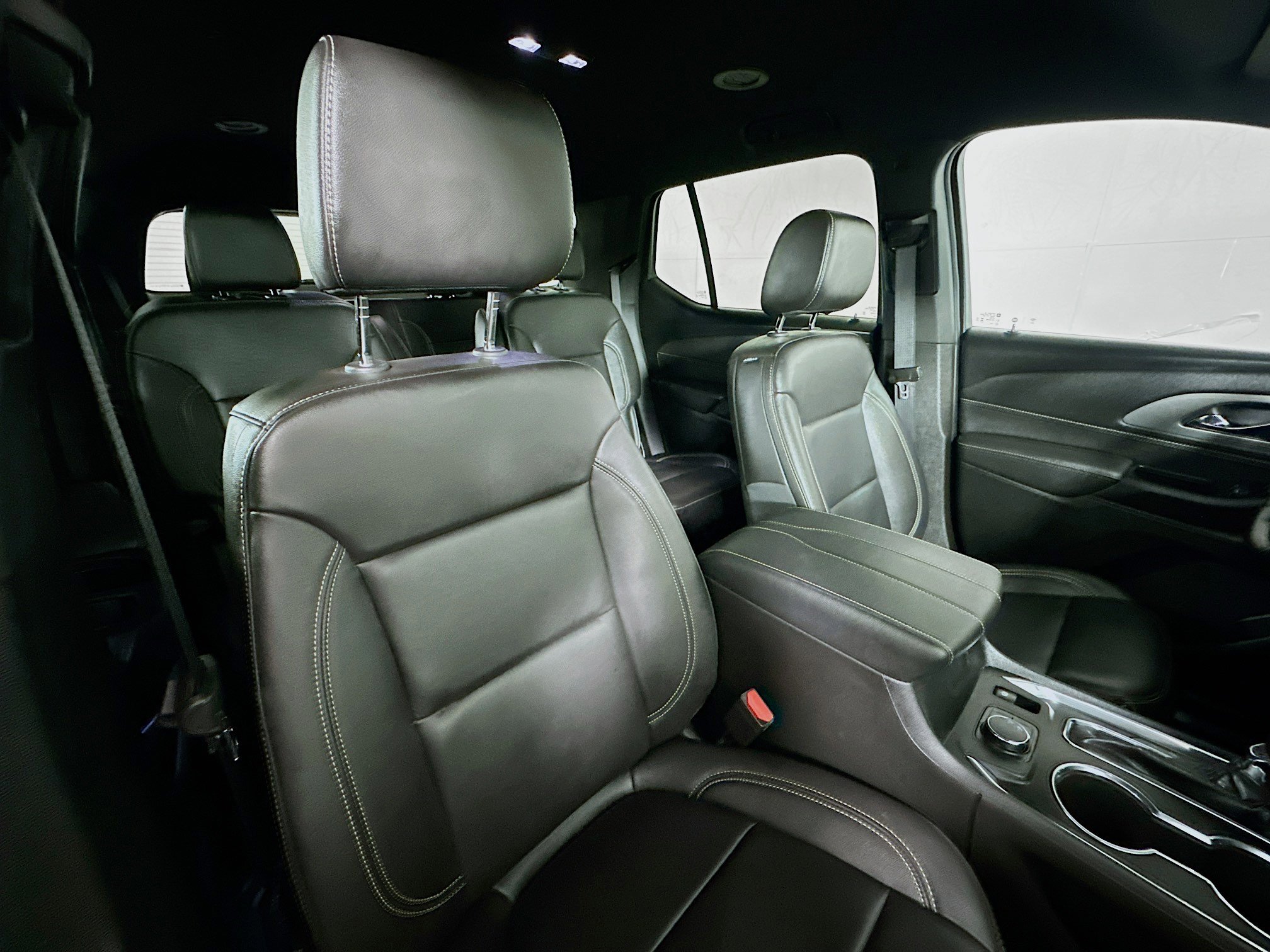 Used 2023 Chevrolet Traverse LT image 28