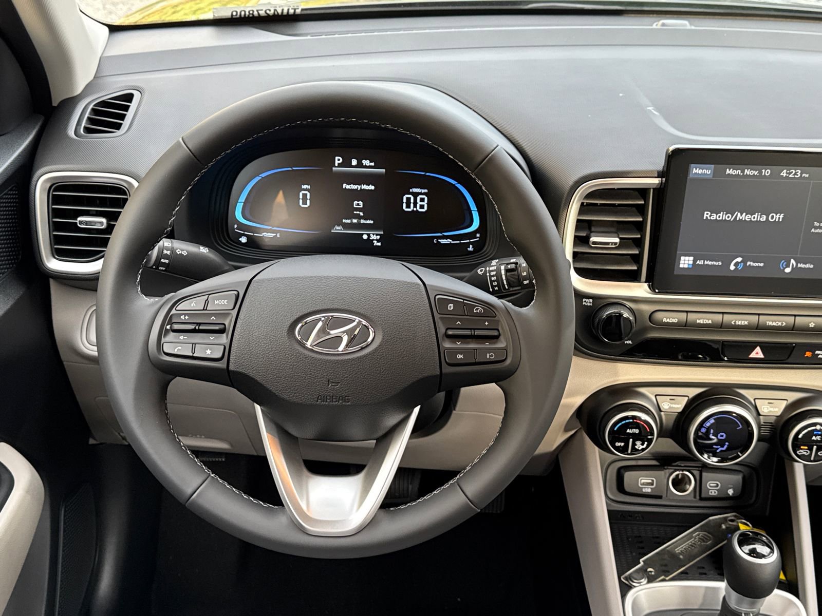 New 2026 Hyundai Venue SEL FWD image 24