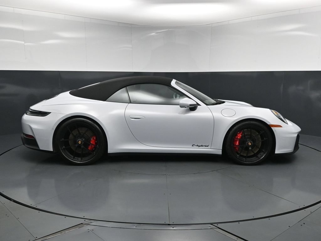 Used 2026 Porsche 911 Carrera GTS RWD image 11