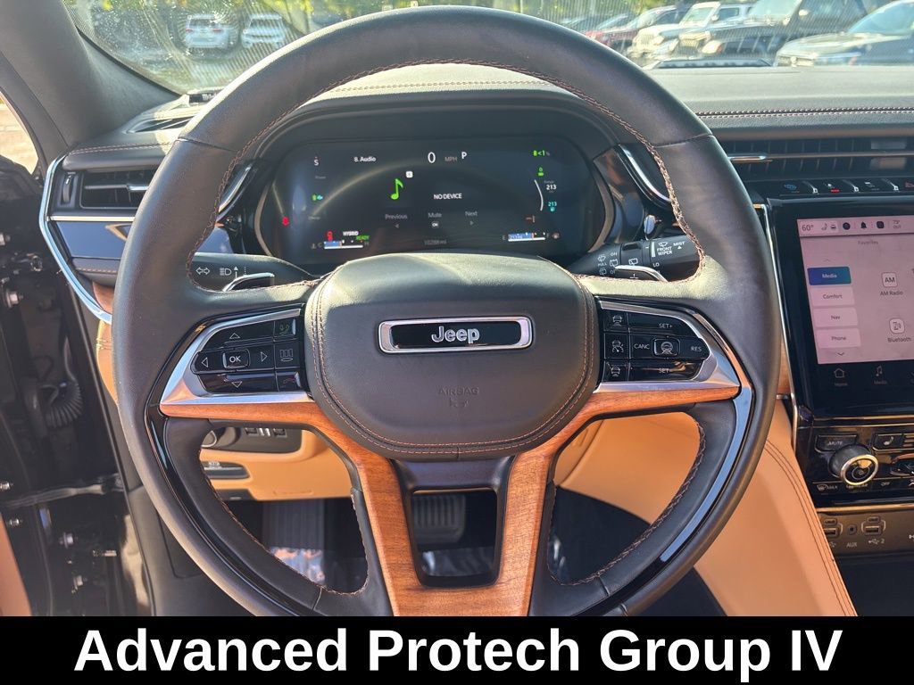 Used 2024 Jeep Grand Cherokee Summit image 16