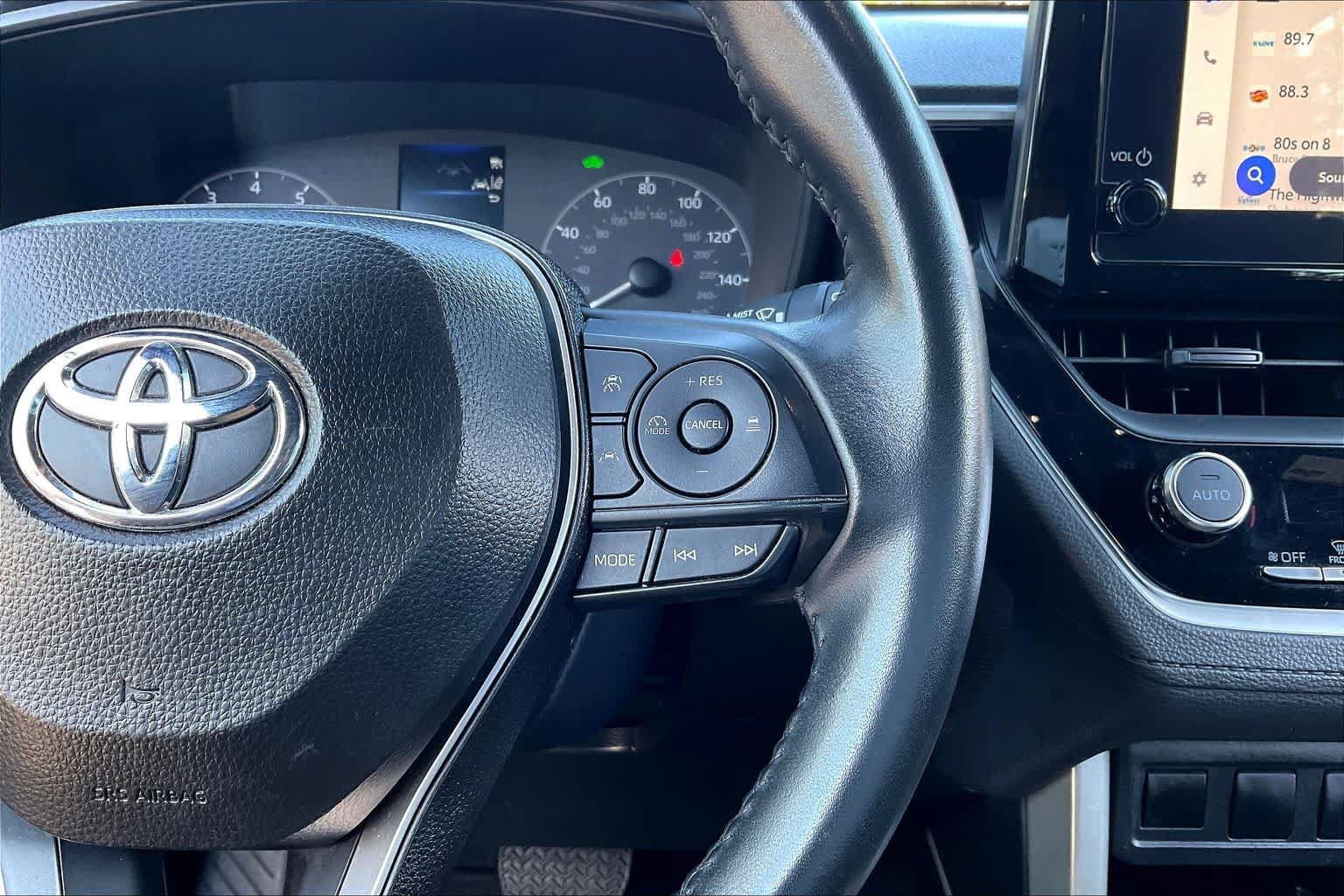 Used 2024 Toyota Corolla Cross AWD Hybrid image 24