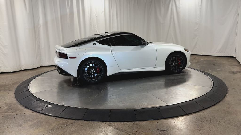 Used 2024 Nissan Z Performance w/ Floor Mat Package image 2