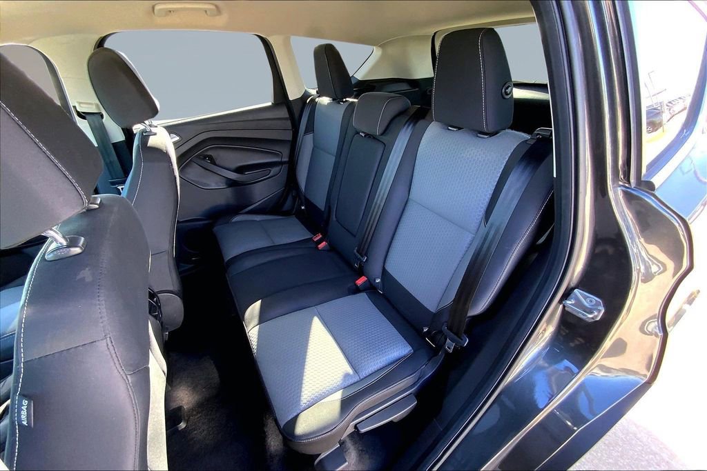 Used 2017 Ford Escape SE image 24