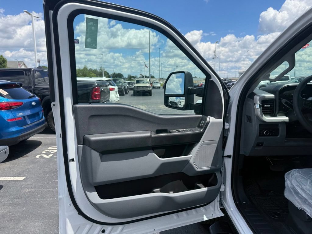New 2026 Ford F250 XL AWD/4WD image 16