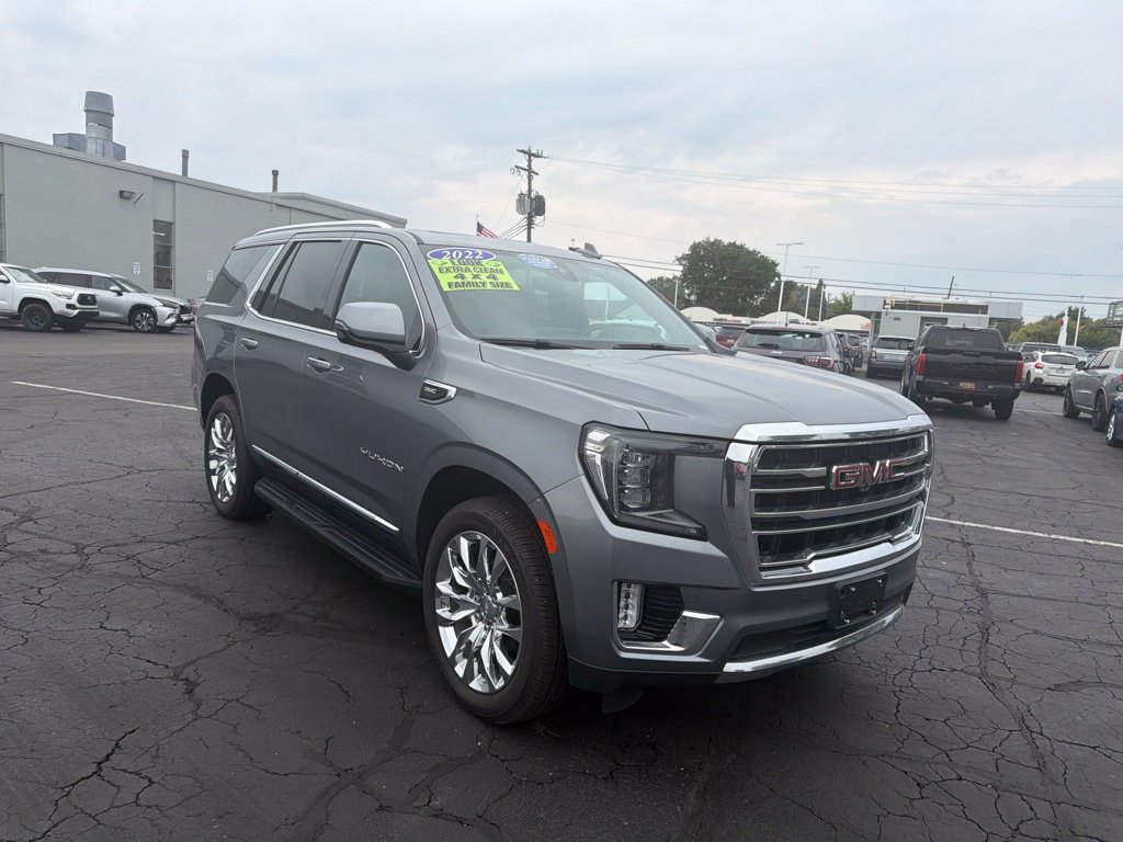 Used 2022 GMC Yukon SLT w/ SLT Premium Package AWD/4WD image 4
