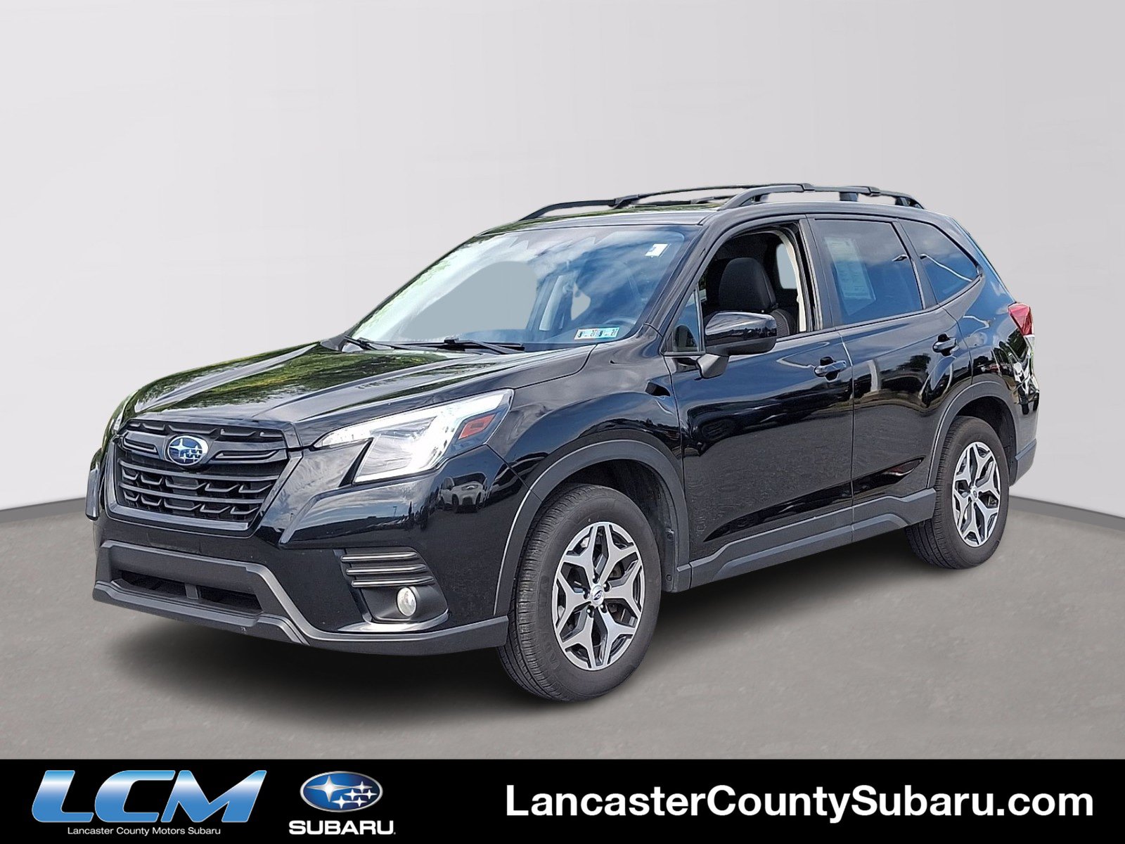 Certified 2023 Subaru Forester Premium AWD/4WD image 1