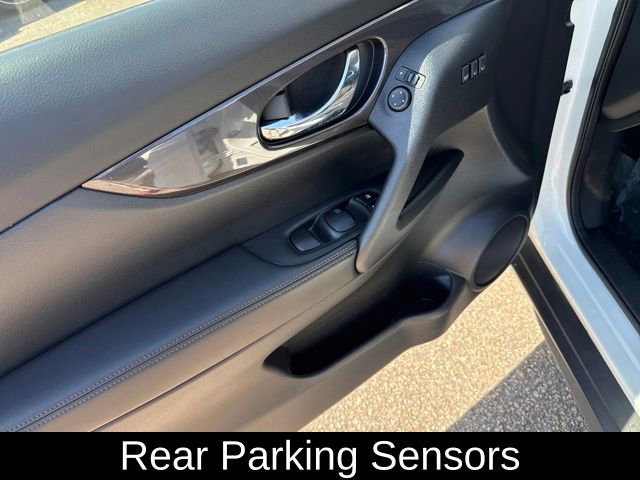 Used 2019 Nissan Rogue SV w/ Premium Package image 19