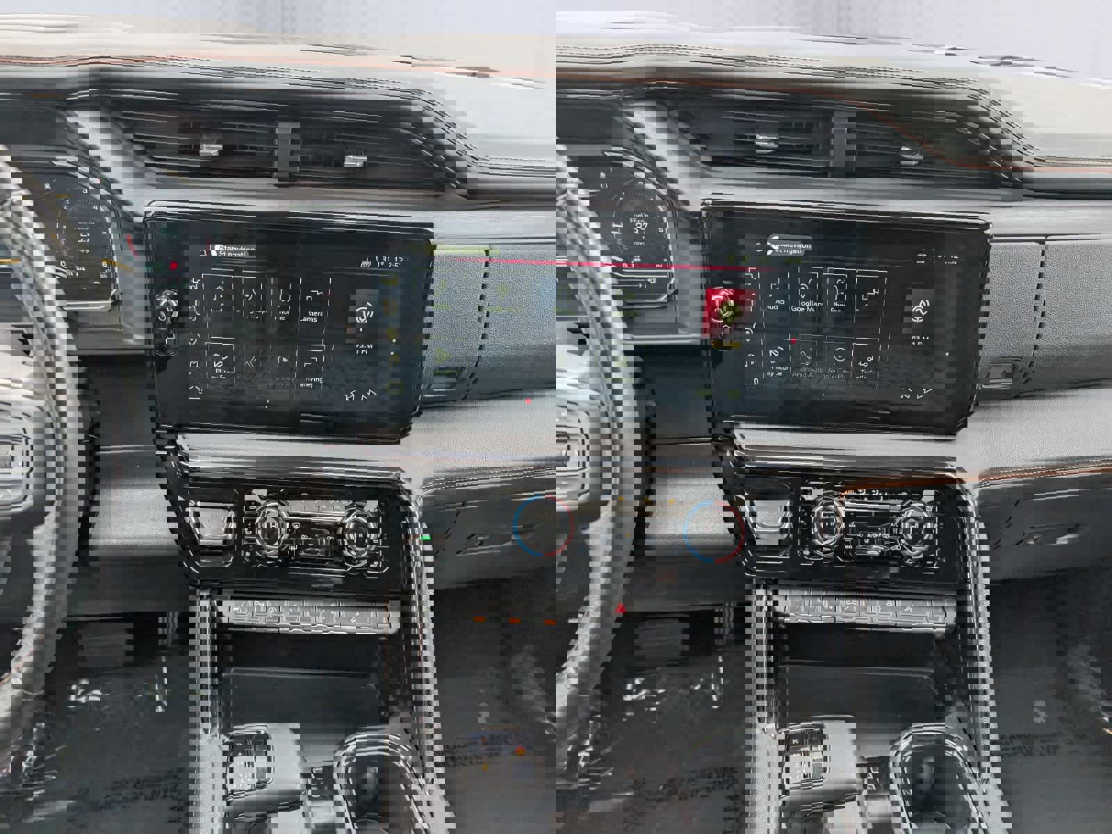 Certified 2023 GMC Sierra 1500 AT4 w/ Technology Package image 17