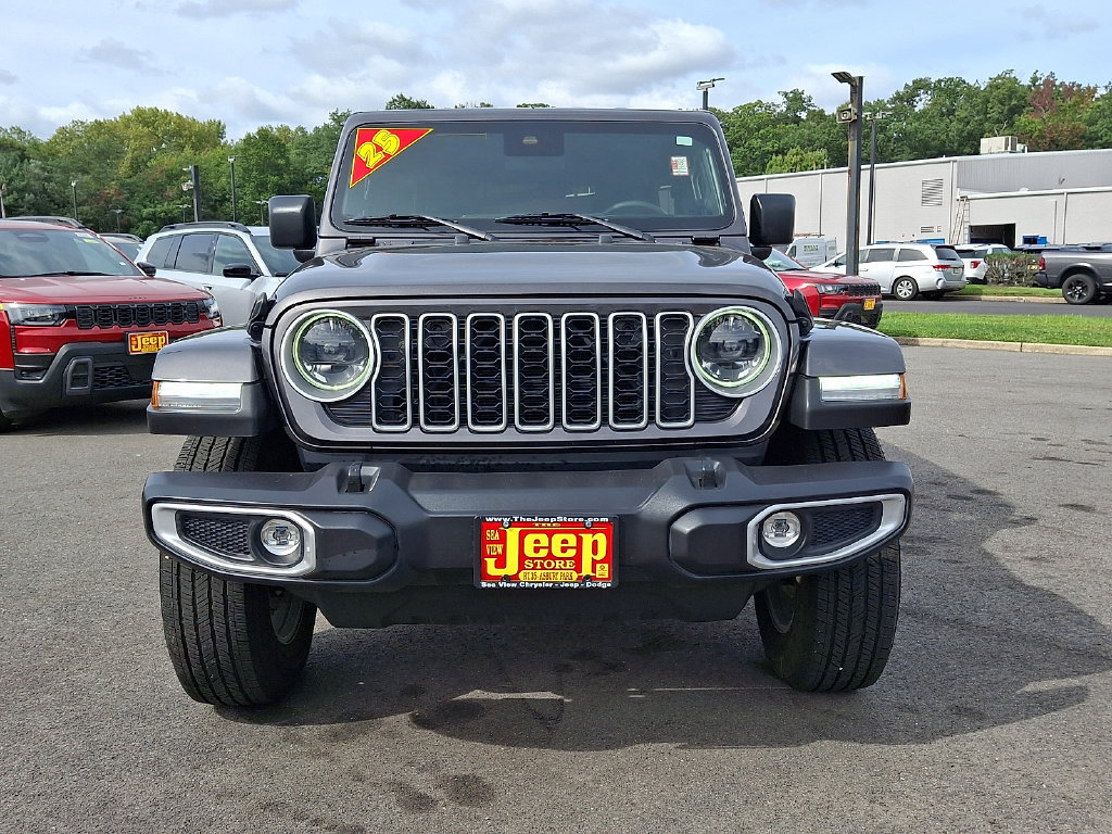Certified 2025 Jeep Wrangler Unlimited Sahara w/ Dual Top Group AWD/4WD image 2