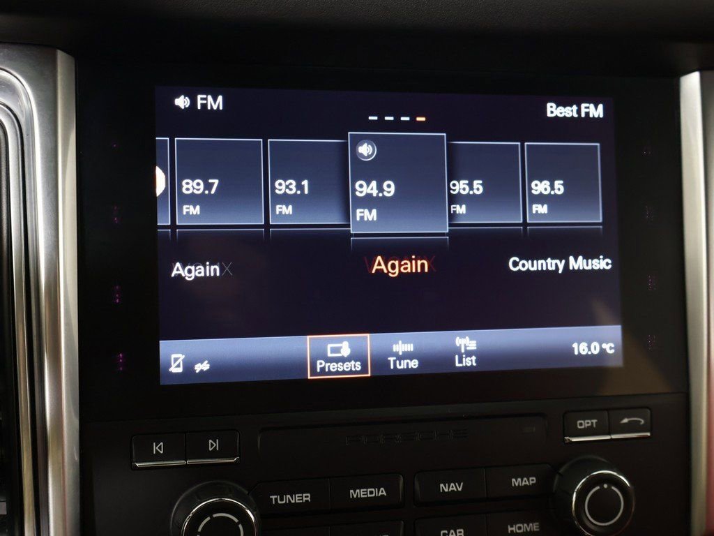 Used 2018 Porsche Macan GTS w/ Premium Package Plus image 51