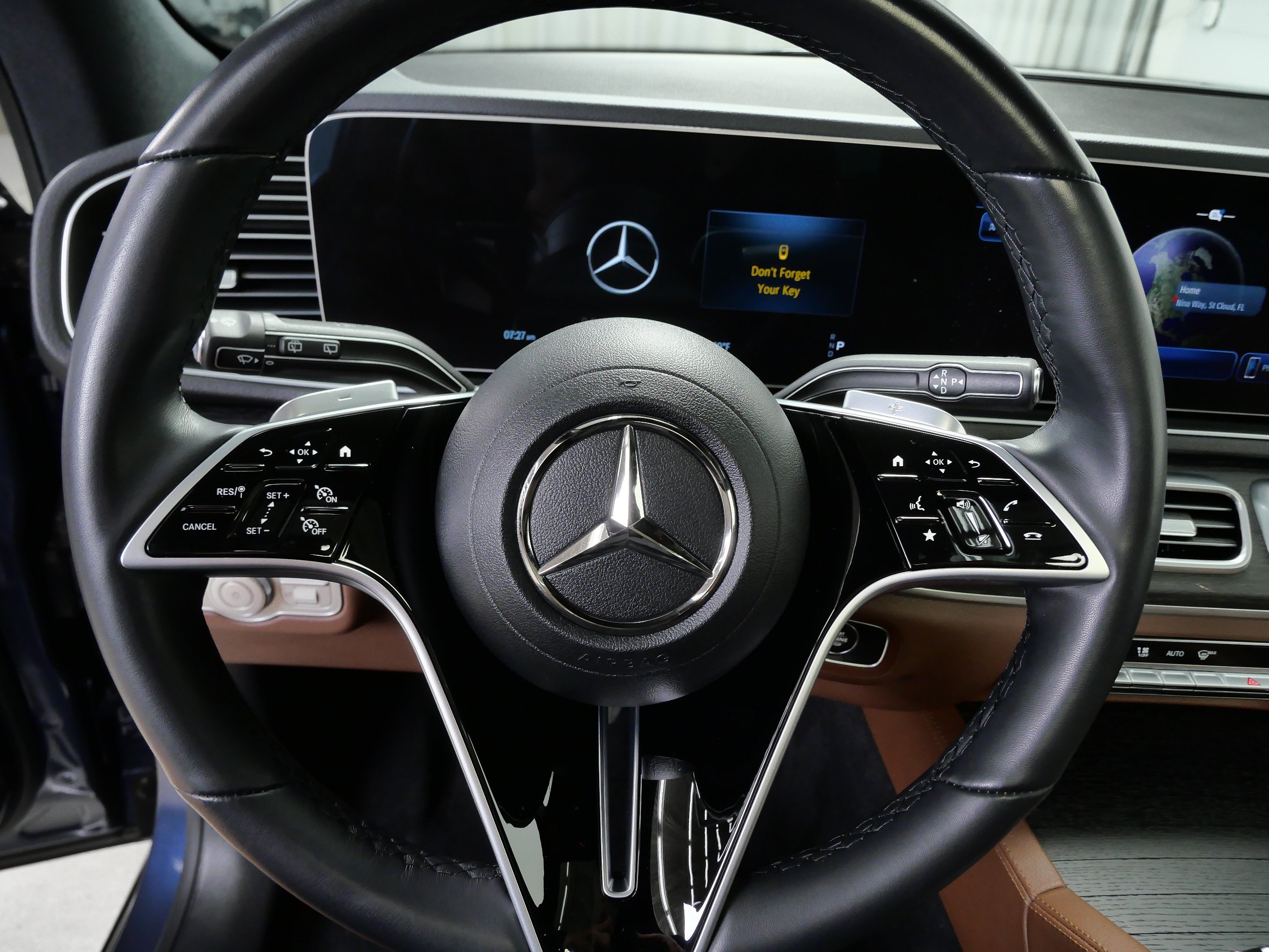 Certified 2025 Mercedes-Benz GLE 450e 4MATIC image 23