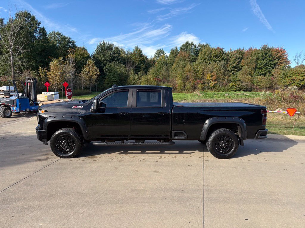 Used 2021 Chevrolet Silverado 3500 LTZ w/ LTZ Plus Package AWD/4WD image 6