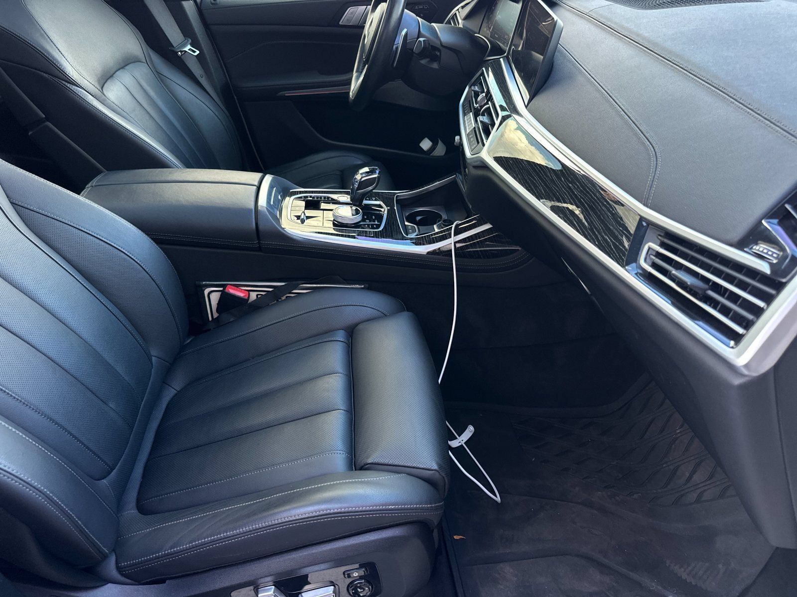 Used 2022 BMW X7 M50i AWD/4WD image 15