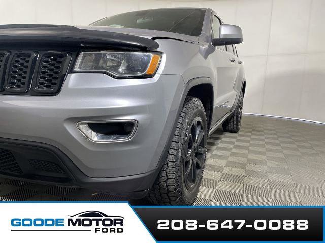 Used 2021 Jeep Grand Cherokee Laredo image 25